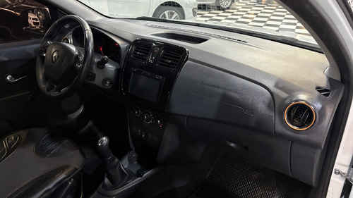 Renault Sandero Stepway 1.6 Dynamique 105cv 2016