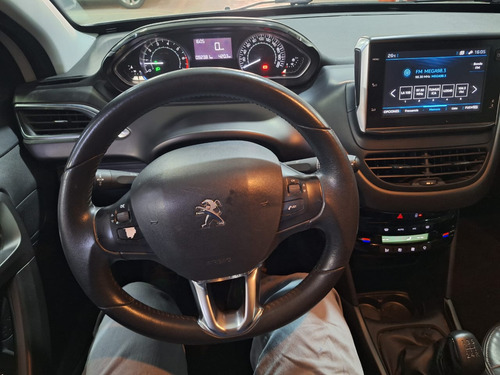 Peugeot 2008 1.6 Feline 2018