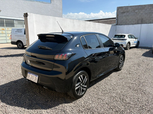 Peugeot 208 ROADTRIP AM24 2023