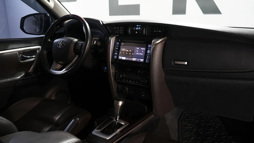 Toyota SW4 4X4 SRX 2.8 TDI 6 A/T 7A 2018