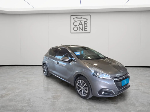 Peugeot 208 1.6 FELINE L16 2017