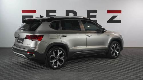 Volkswagen Taos 1.4 250 Tsi Highline Bi Tono Tiptronic 2024