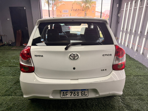 Toyota Etios 1.5 X 6mt My19 2023