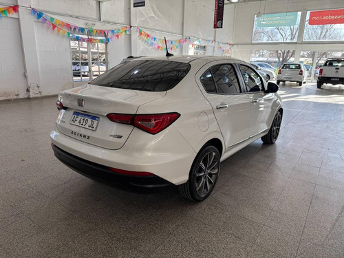 Fiat Cronos 1.8 Precision At 2022