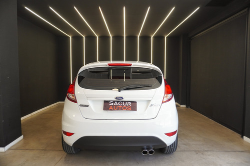 Ford Fiesta Kinetic 1.6 Se 120cv 2015