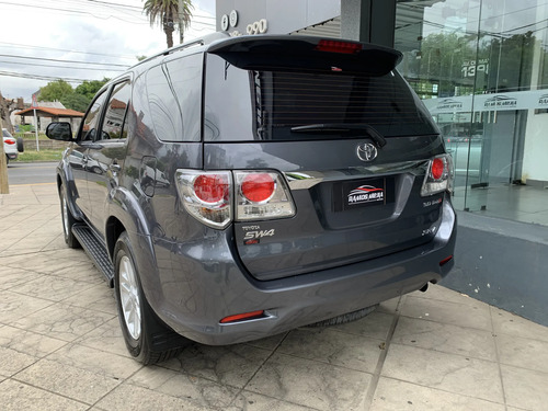 Toyota Hilux SW4 3.0 Srv Cuero I 171cv 4x4 5at 2012