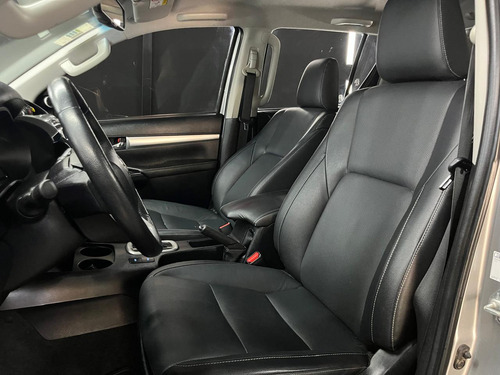 Toyota Hilux 2.8 TDI 4X4 SRX AT6 2022