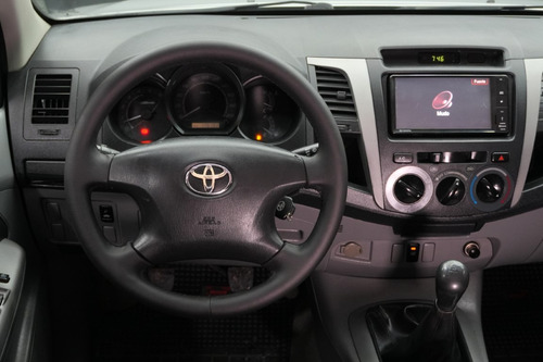 Toyota Hilux Pick-Up 3.0 I Srv Cab Doble 4x2 Cuero 2008