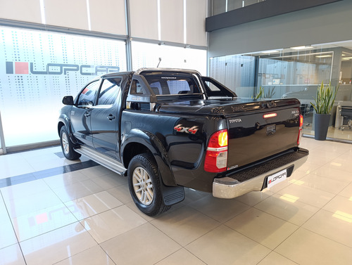 Toyota Hilux Pick-Up 3.0 Cd Srv Cuero 4x4 5at - A4 2015