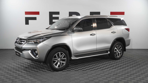 Toyota Hilux SW4 2.8 Srx 177cv 4x4 7as At 2018