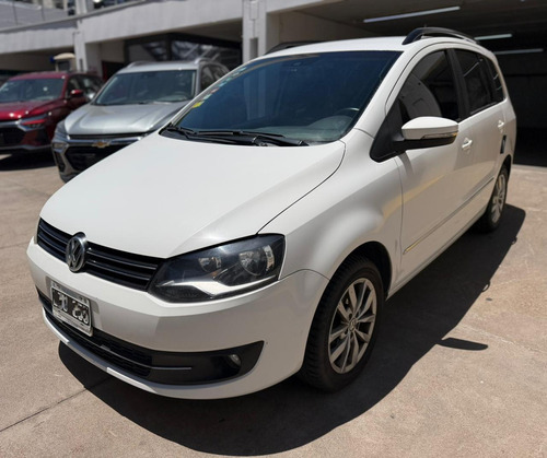 Volkswagen Suran 1.6 Highline 101cv 11c 2012
