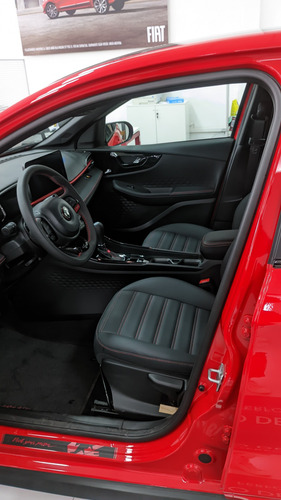 Fiat FASTBACK 1.3 Abarth T270 At6 2025