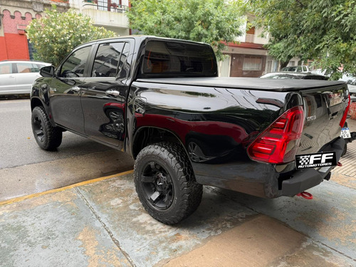 Toyota Hilux Pick-Up 2.8 Cd Srx 177cv 4x4 At 2016