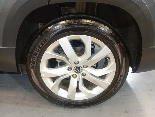 Volkswagen Taos 1.4 250 Tsi Comfortline At L/24 2025