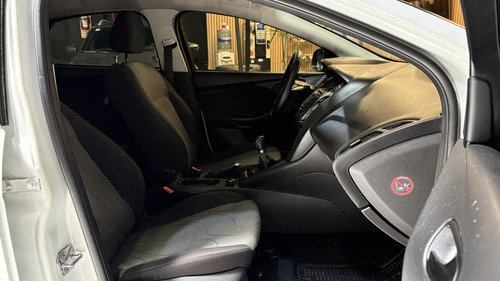 Ford Focus III 1.6 S 2015