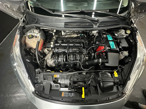 Ford Fiesta 1.6 SE PLUS POWERSHIFT KD 5P L13 2014