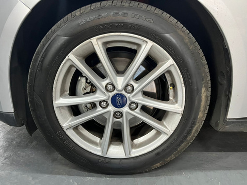 Ford Focus 1.6 S 5P L14 2015