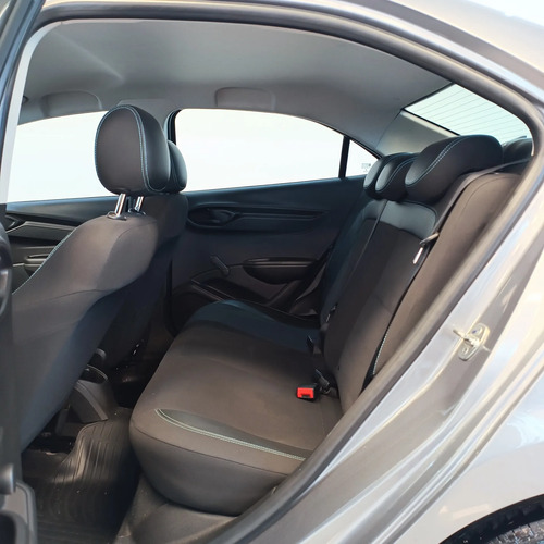 Chevrolet Onix plus 1.4 Joy Black 2020