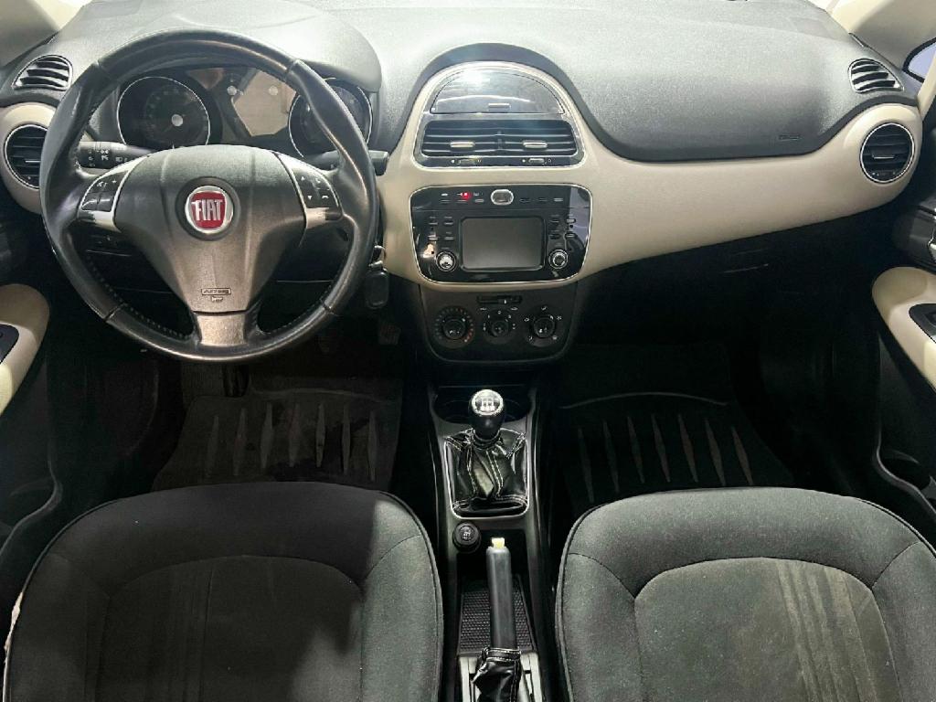 Fiat Linea 1.8 ESSENCE L/16 2016