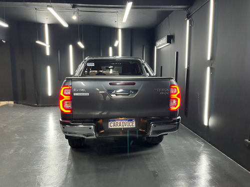 Toyota Hilux 2.8 TDI 4X2 SRX AT6 2022