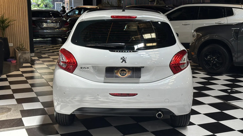 Peugeot 208 1.6 Feline 2017