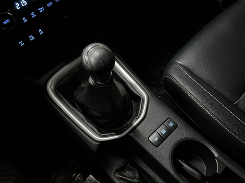 Toyota Hilux 2.8 TDI 4X4 DC SRX L16 2016