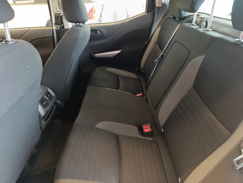 Nissan Frontier 2.3t S 4x2 Mt L22 2023