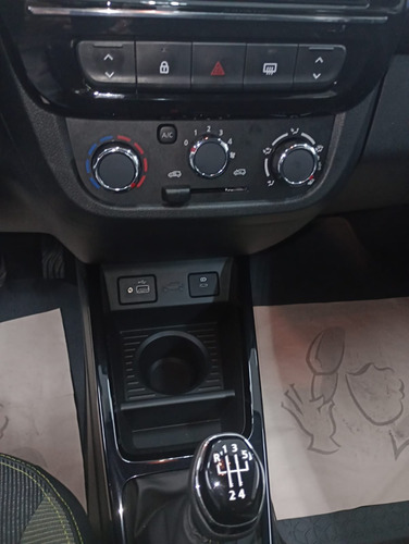 Renault Kwid 1.0 Sce 66Cv Iconic Outsider 2026