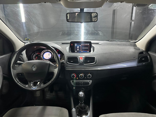 Renault Fluence 2.0 LUXE L15 2015