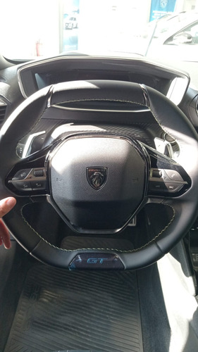 Peugeot 2008 1.0T Gt 2025