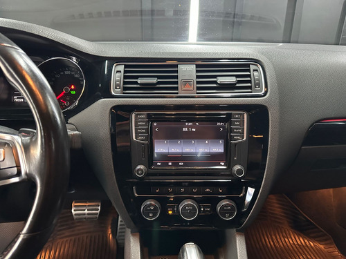 Volkswagen Vento 2.0 T SI GLI NAV DSG L16 2017