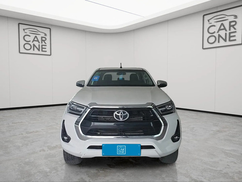 Toyota Hilux 2.8 TDI 4X4 SRV AT6 2023