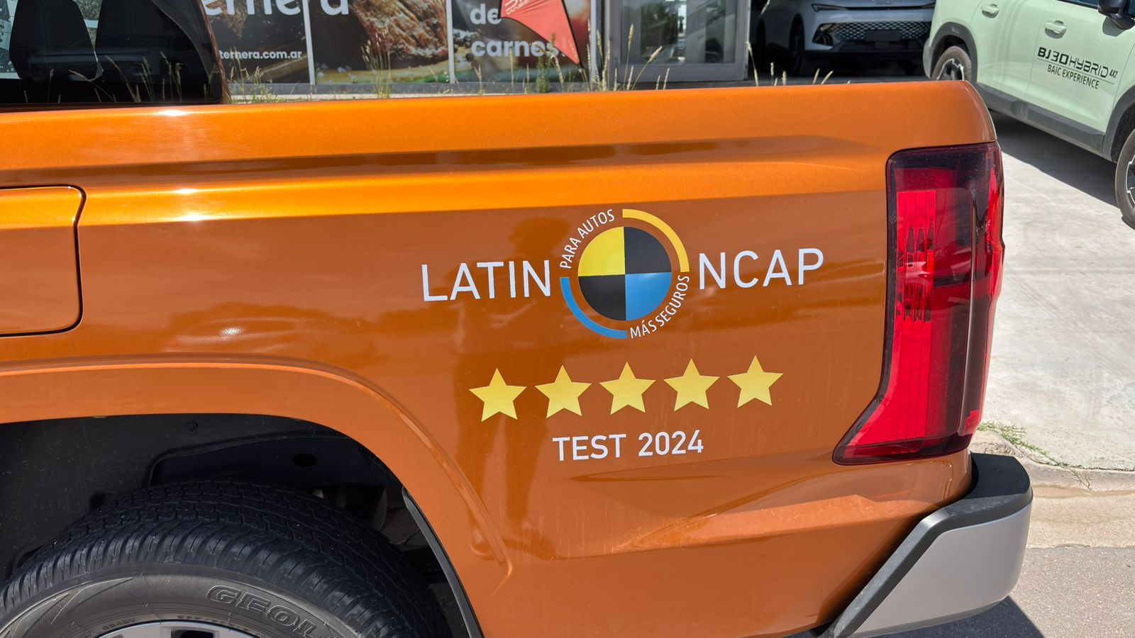 L200 2.4L GLS 6AT 4WD Full 2026