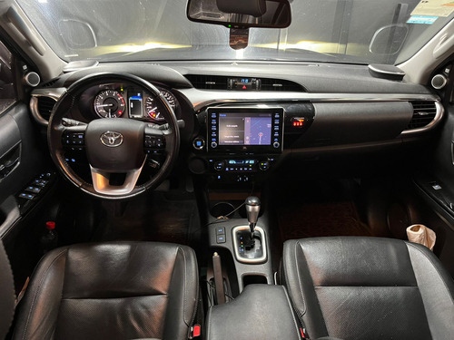 Toyota Hilux 2.8 TDI 4X2 SRX AT6 2022