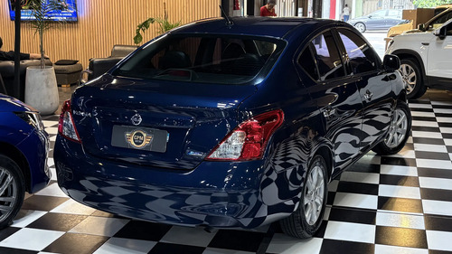 Nissan Versa 1.6 Exclusive At 2014