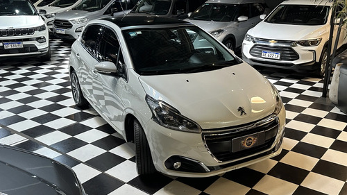 Peugeot 208 1.6 Feline 2018