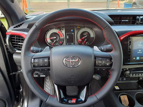 Toyota Hilux Hilux 2.8 Dc 4x4 GR-S IV Tdi At6 (204cv) 2025