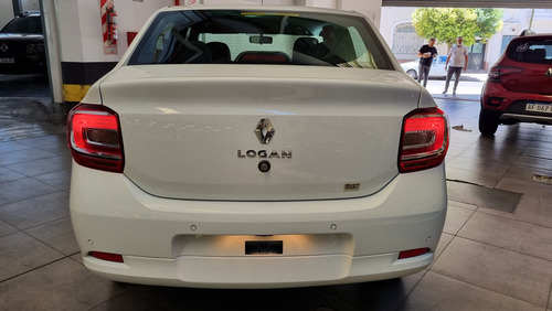 Renault Logan 1.6 16v Intense 2025