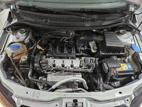 Volkswagen Voyage 1.6 Highline 101cv 2017