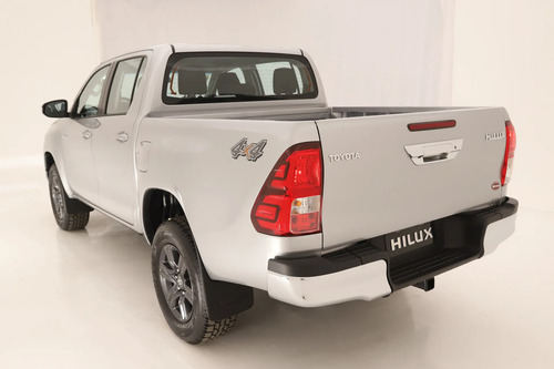 Toyota Hilux Pick-Up 2.8 Cd Sr 204Cv 4X4 At 2026