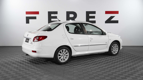 Peugeot 207 1.4 Sedan Feline Hdi 70cv 2013