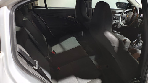 Chevrolet Onix plus 1.2 2020