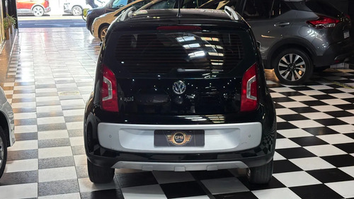 Volkswagen Up! 1.0 Cross Up! 2017