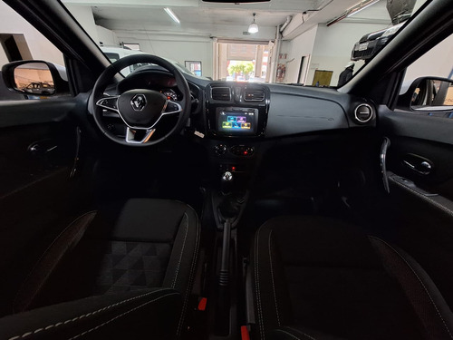 Renault Logan 1.6 16v Intense 2026