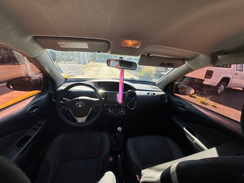 Toyota Etios XLS 1.5 6M/T 2017