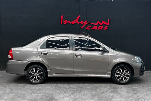 Toyota Etios 1.6 Sedan XLS 2018
