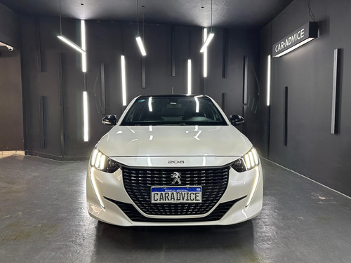 Peugeot 208 1.6 Road Trip 2024