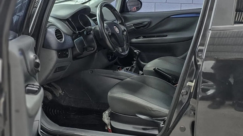 Fiat Punto 1.4 Attractive Pack Top Uconnect 2016