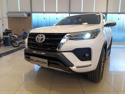 Toyota SW4 2.8 Sr 204Cv 4X4 7As At 2022