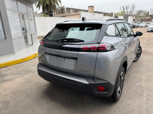 Peugeot 2008 1.0T Allure 2025